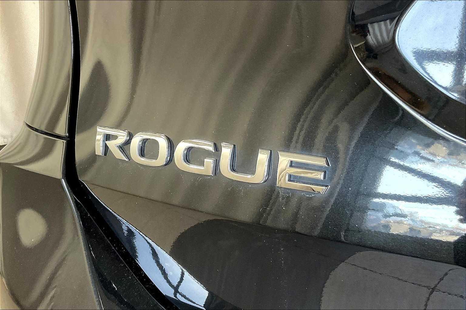 2020 Nissan Rogue SV - Photo 28