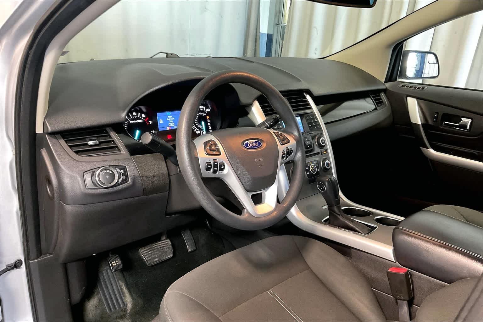 2012 Ford Edge SE - Photo 8