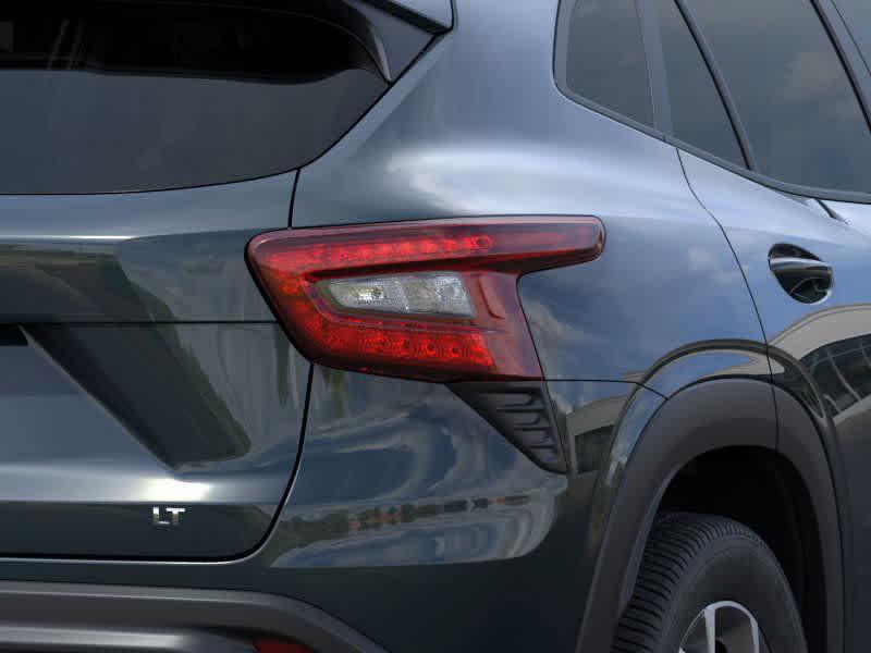 2025 Chevrolet Trax LT - Photo 11