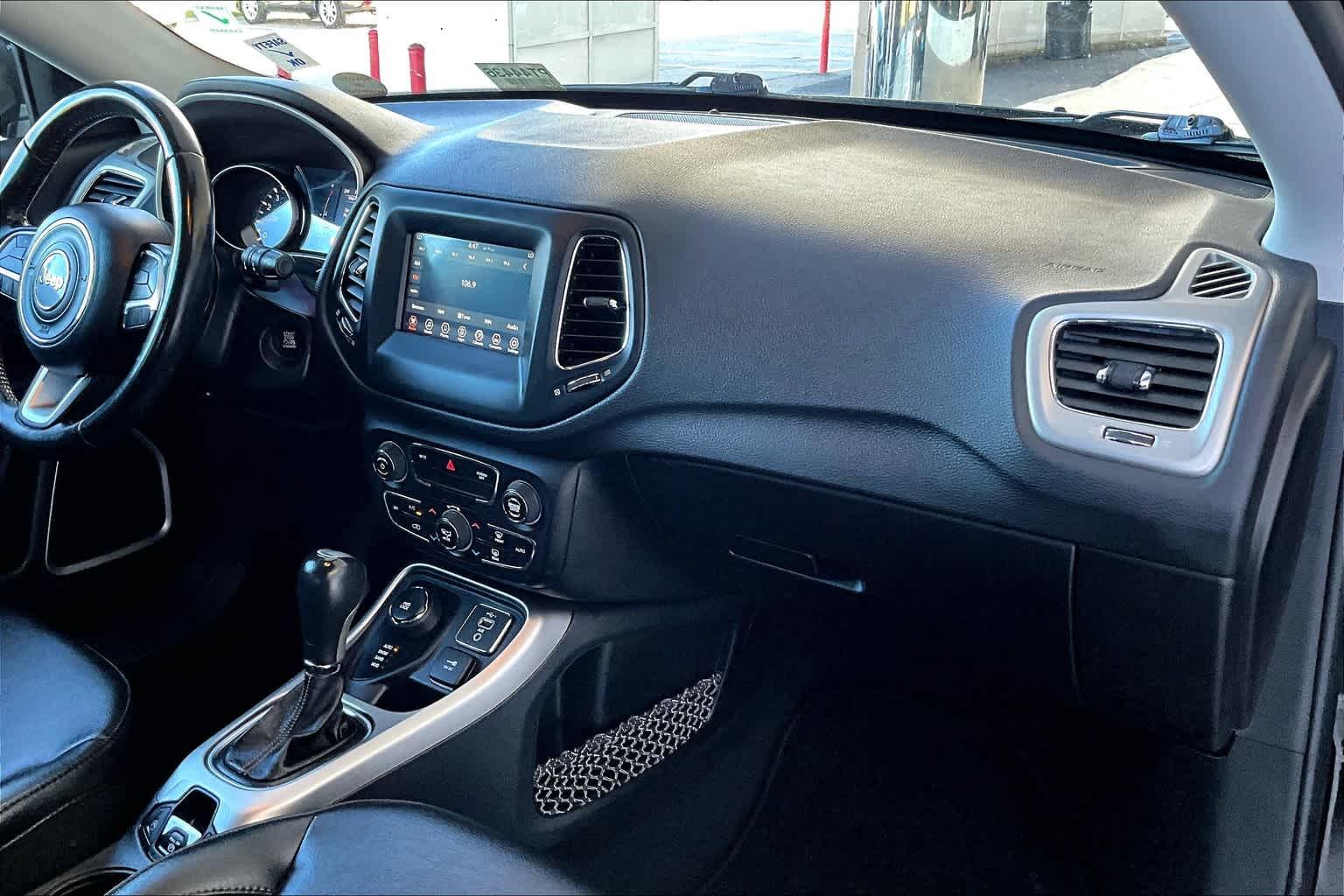 2019 Jeep Compass Latitude - Photo 14