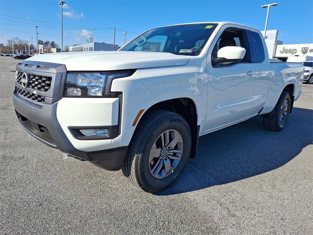 2025 Nissan Frontier SV - Photo 2