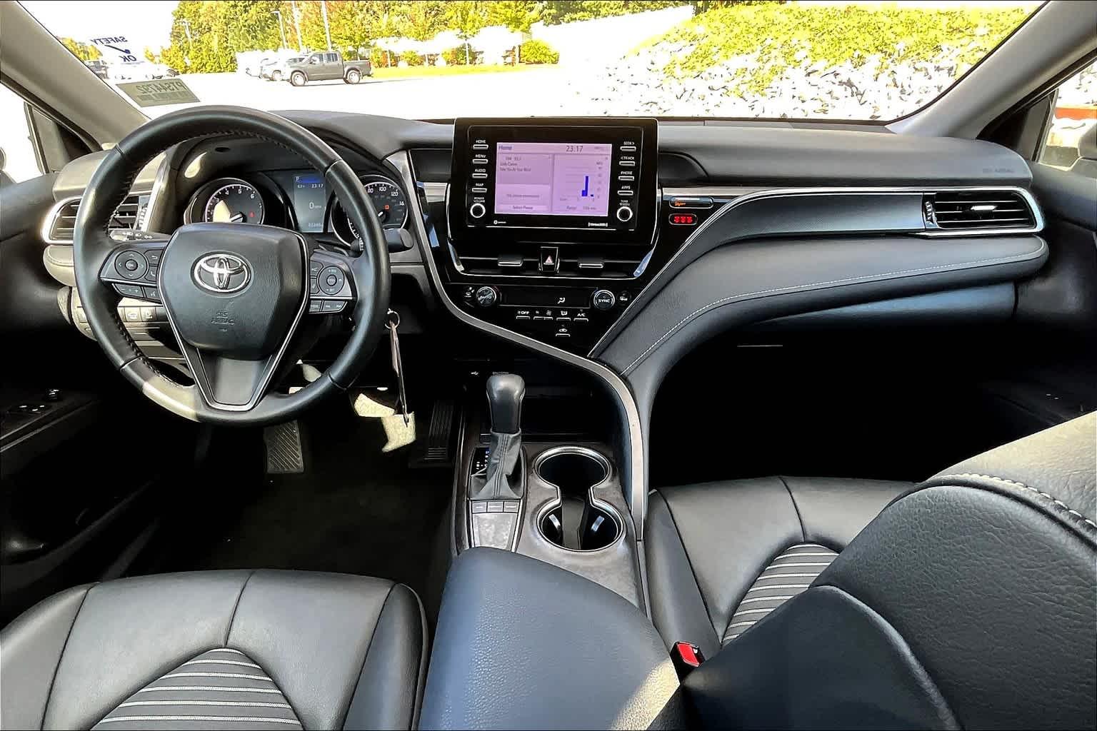 2023 Toyota Camry SE - Photo 21