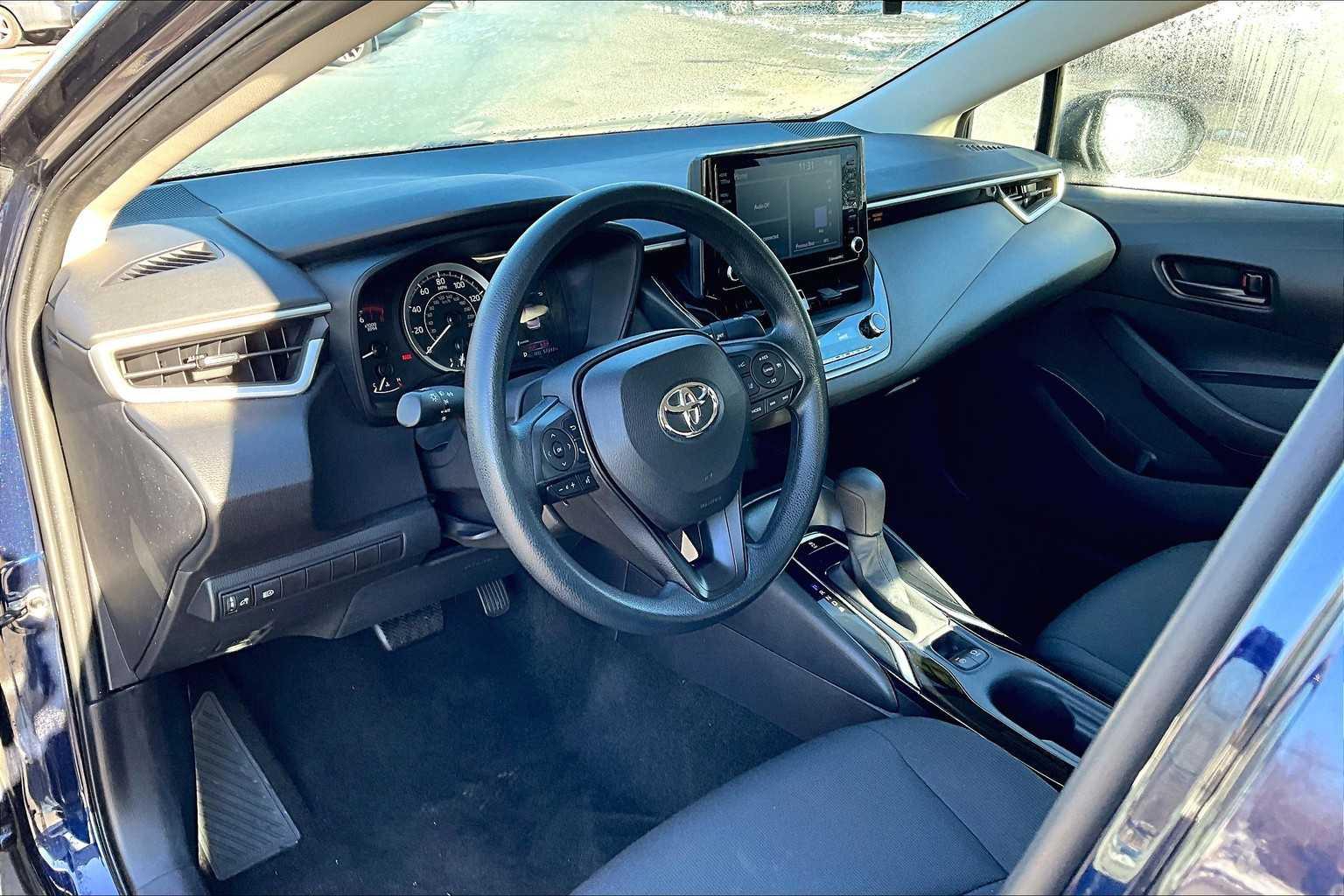 2022 Toyota Corolla LE - Photo 8