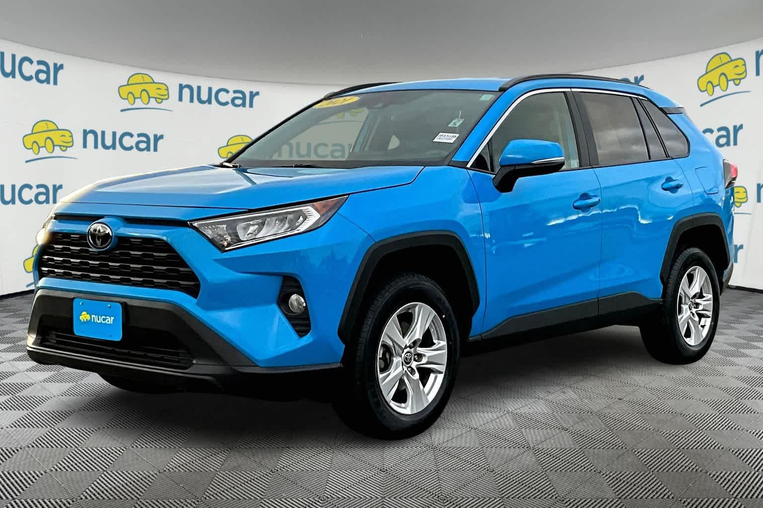 2021 Toyota RAV4 XLE - Photo 3