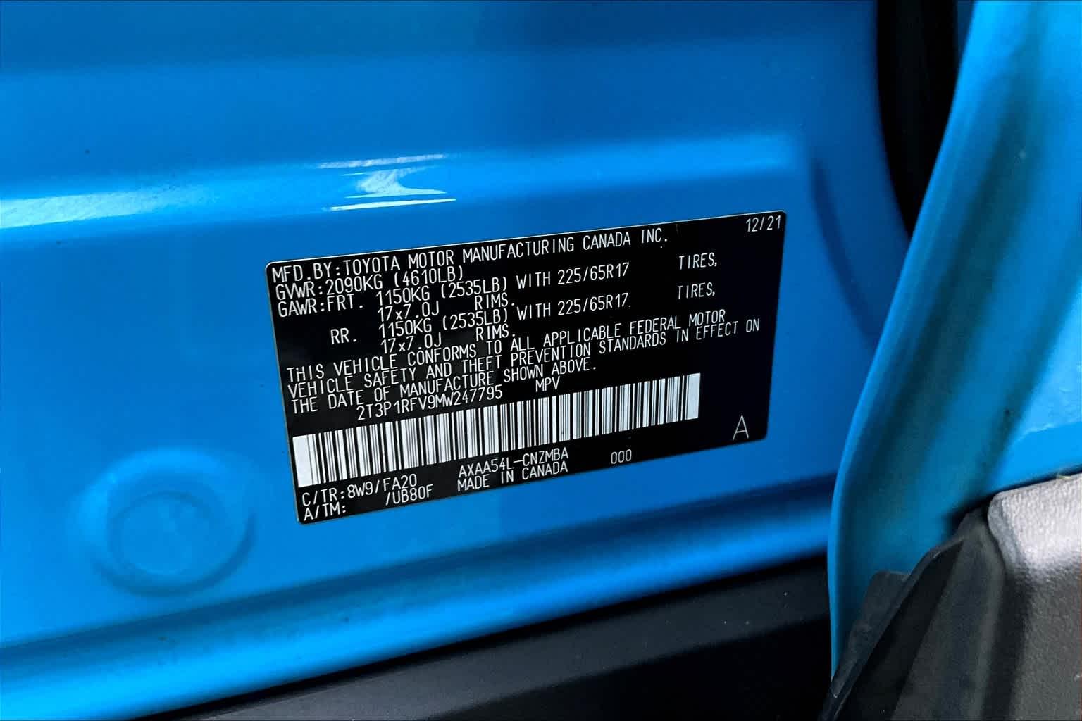 2021 Toyota RAV4 XLE - Photo 36