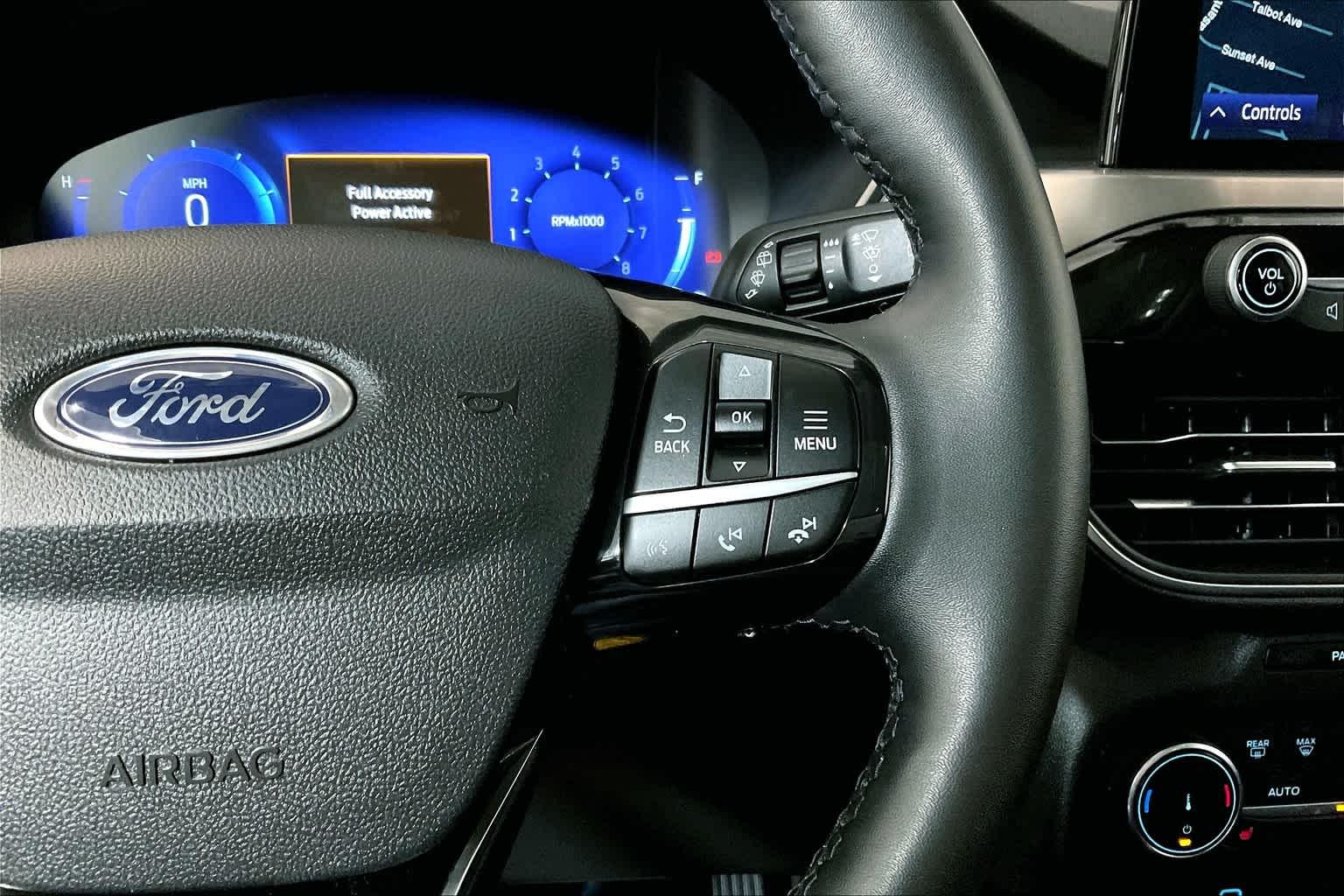 2022 Ford Escape Titanium - Photo 24