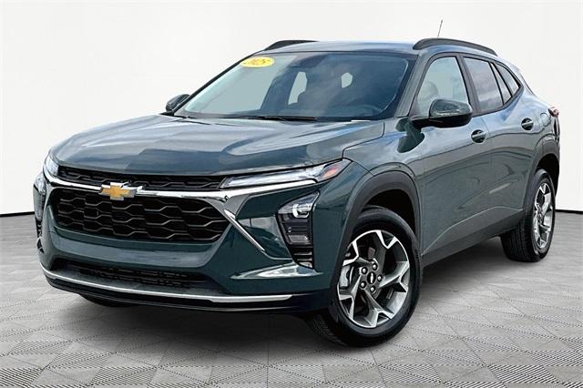 2025 Chevrolet Trax LT - Photo 3