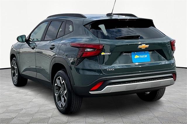 2025 Chevrolet Trax LT - Photo 4