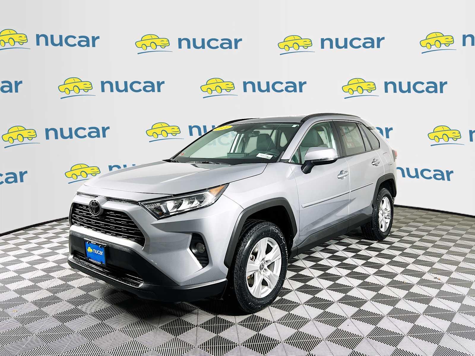 2021 Toyota RAV4 XLE - Photo 3