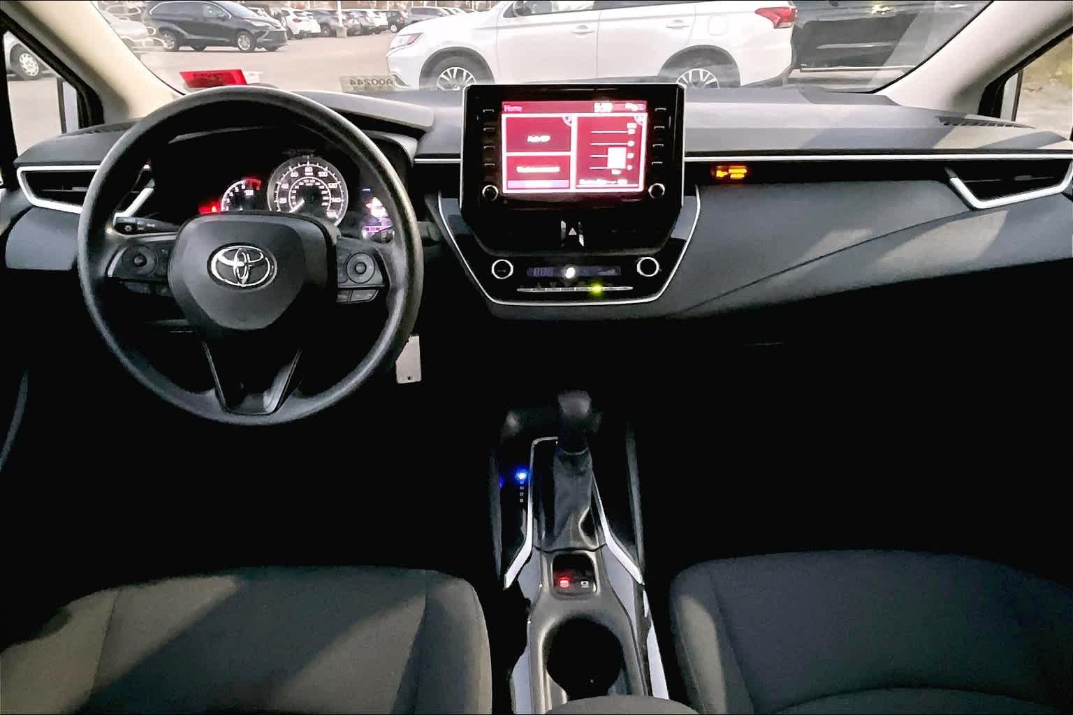 2021 Toyota Corolla LE - Photo 9