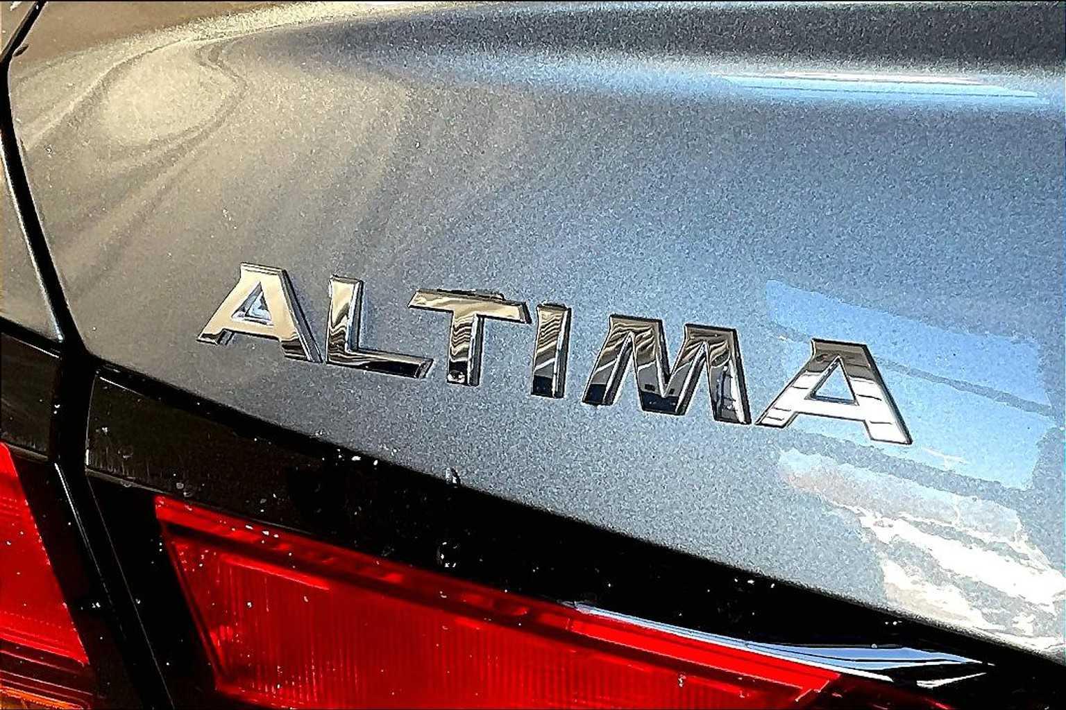 2022 Nissan Altima 2.5 SV - Photo 29