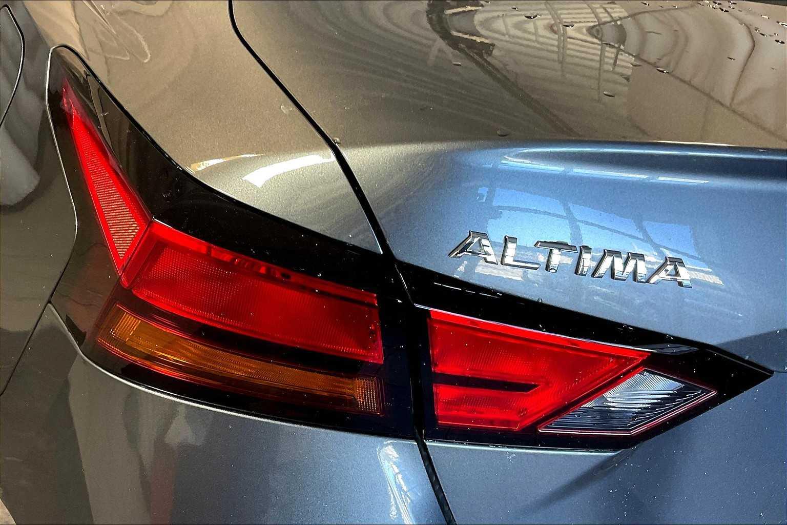 2022 Nissan Altima 2.5 SV - Photo 34