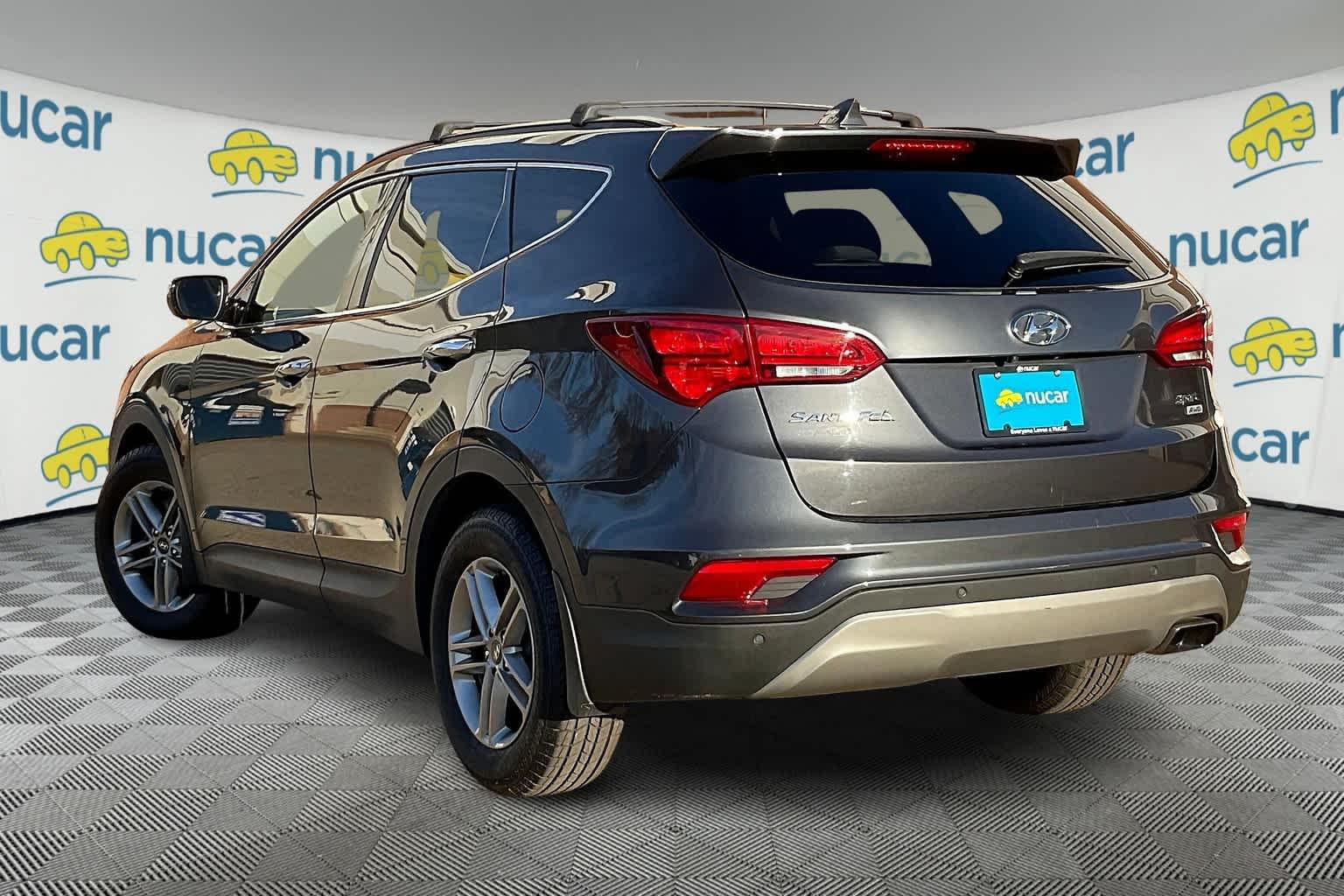 2018 Hyundai Santa Fe Sport 2.4L - Photo 4