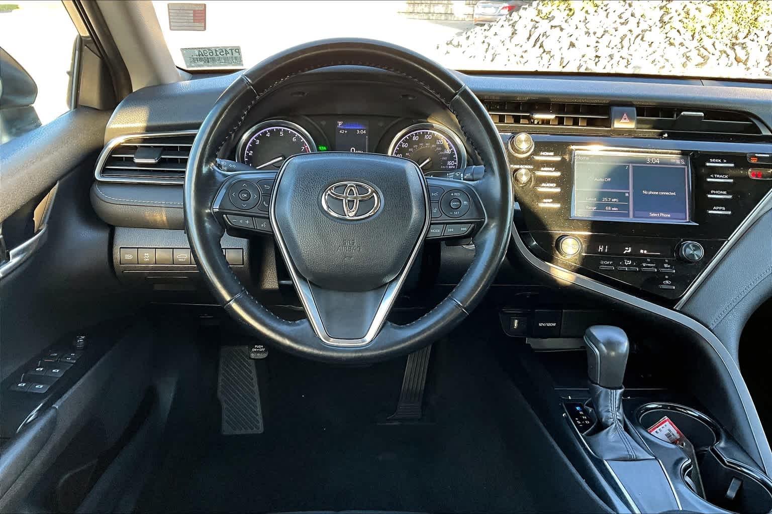 2019 Toyota Camry SE - Photo 17