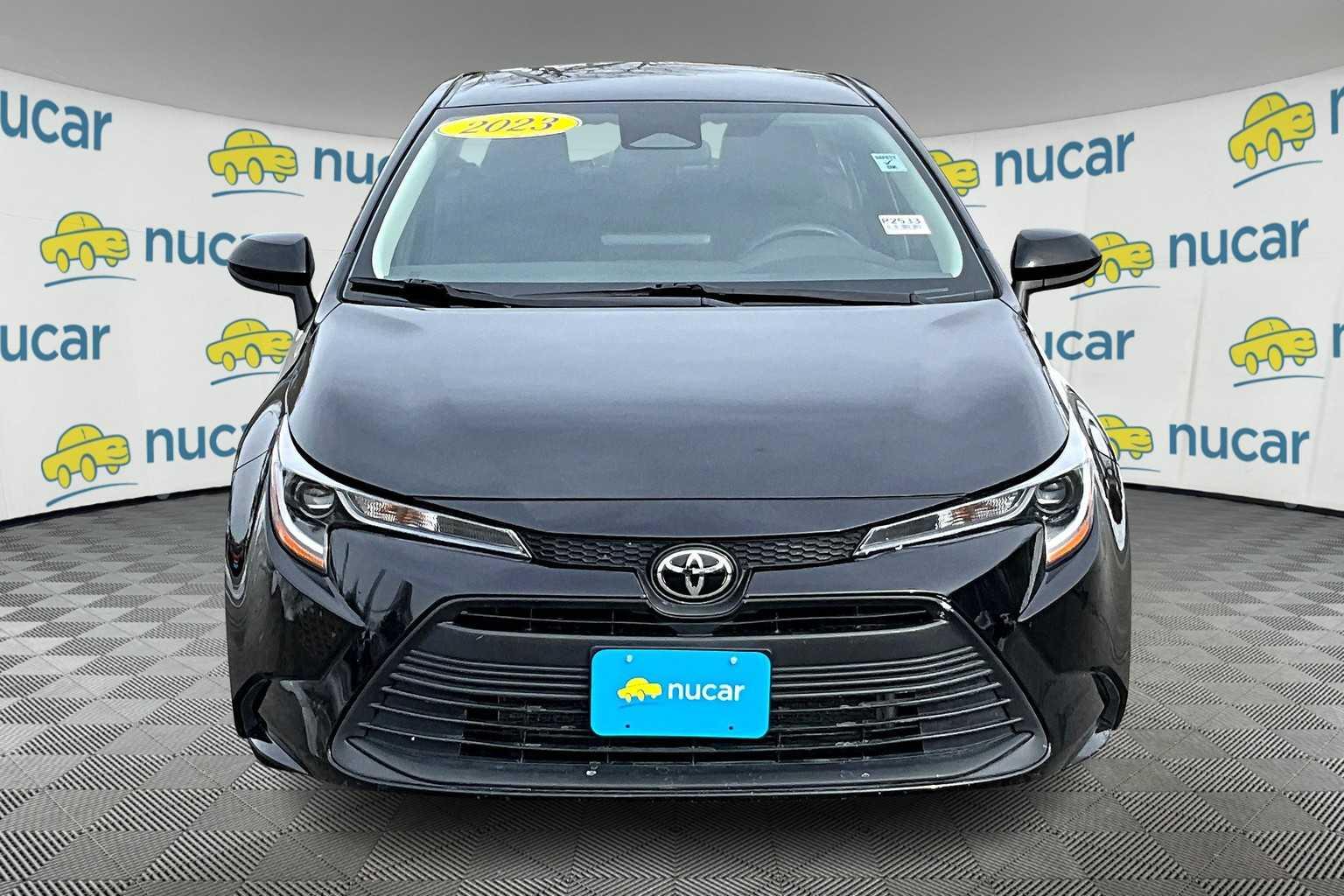 2023 Toyota Corolla LE - Photo 2