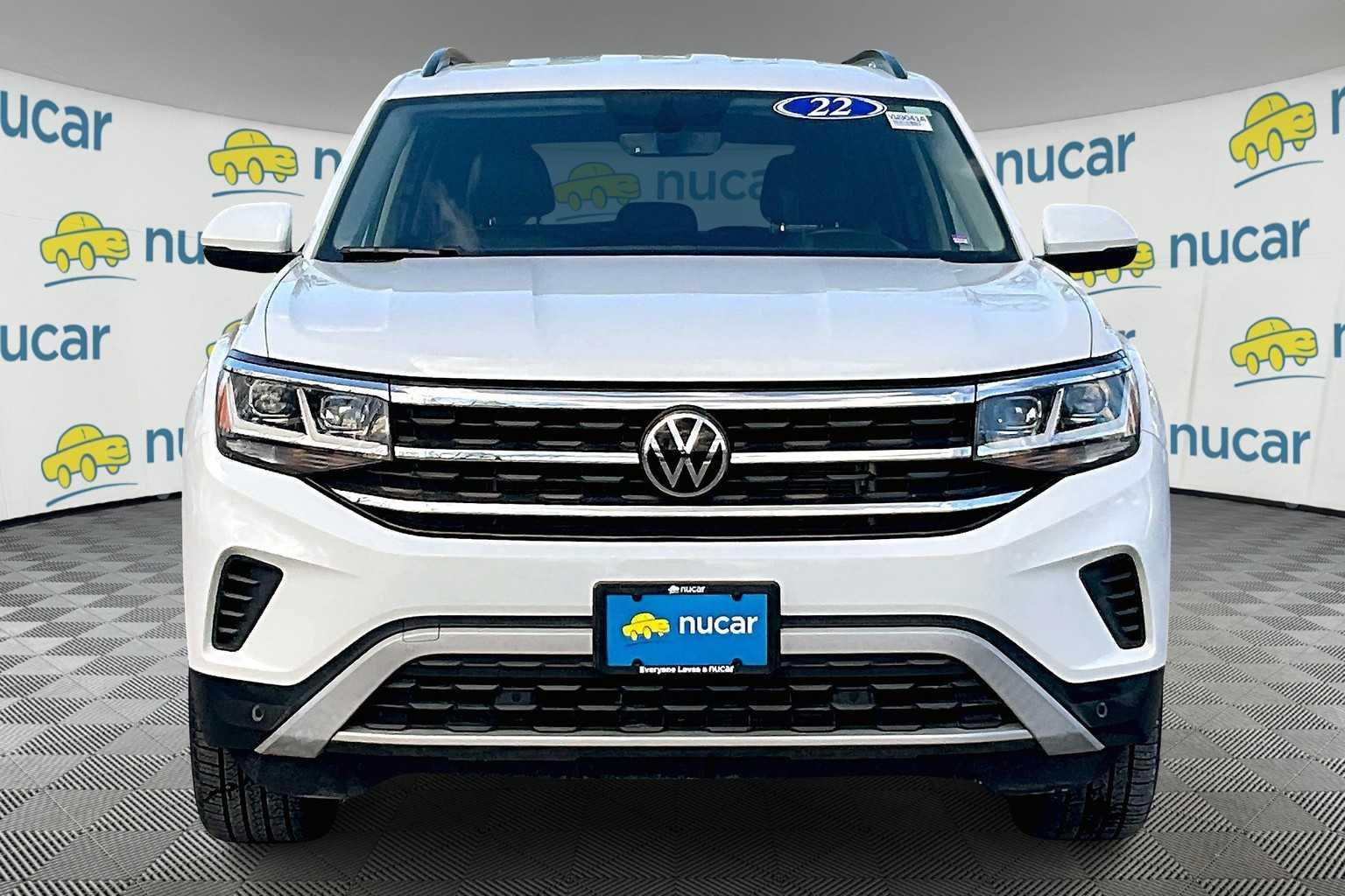 2022 Volkswagen Atlas 3.6L V6 SE w/Technology - Photo 2