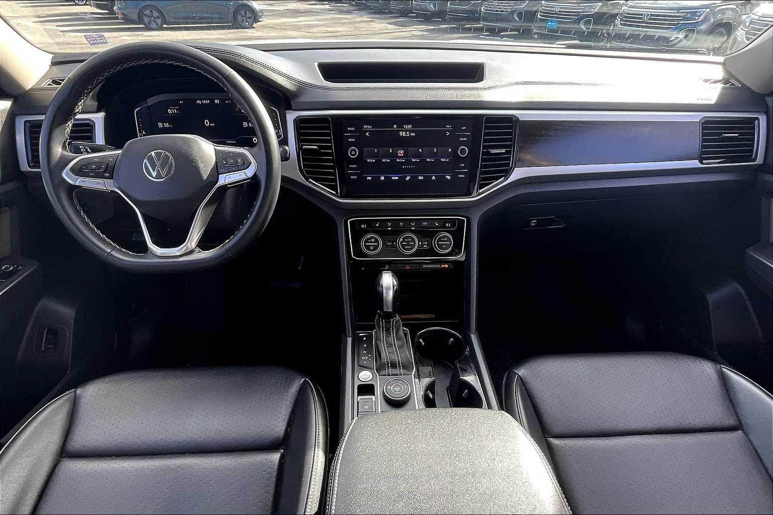 2022 Volkswagen Atlas 3.6L V6 SE w/Technology - Photo 22