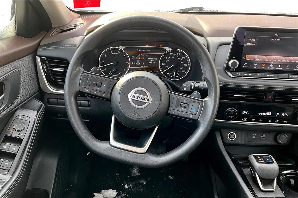 2021 Nissan Rogue SV - Photo 17