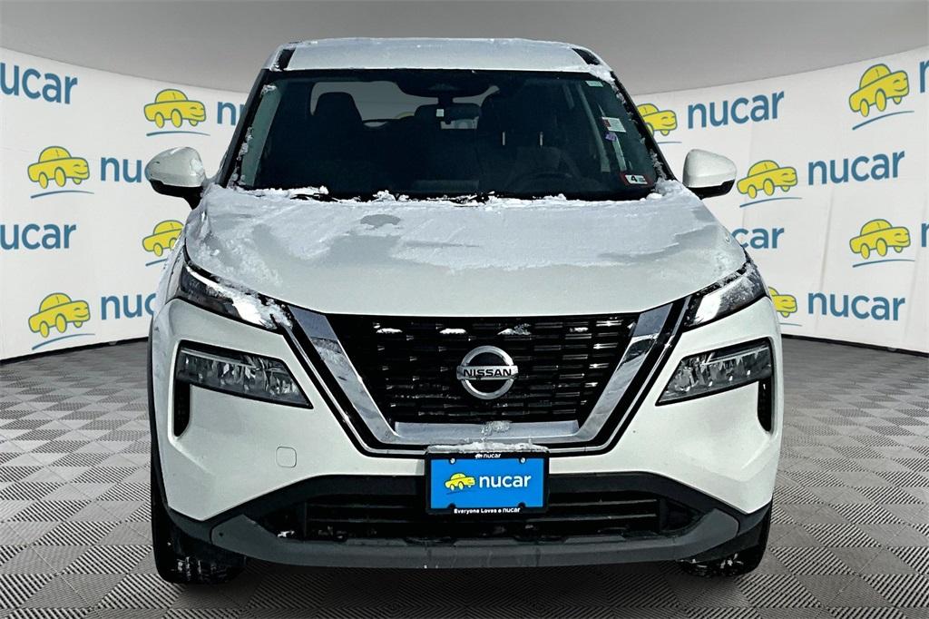 2021 Nissan Rogue SV - Photo 2