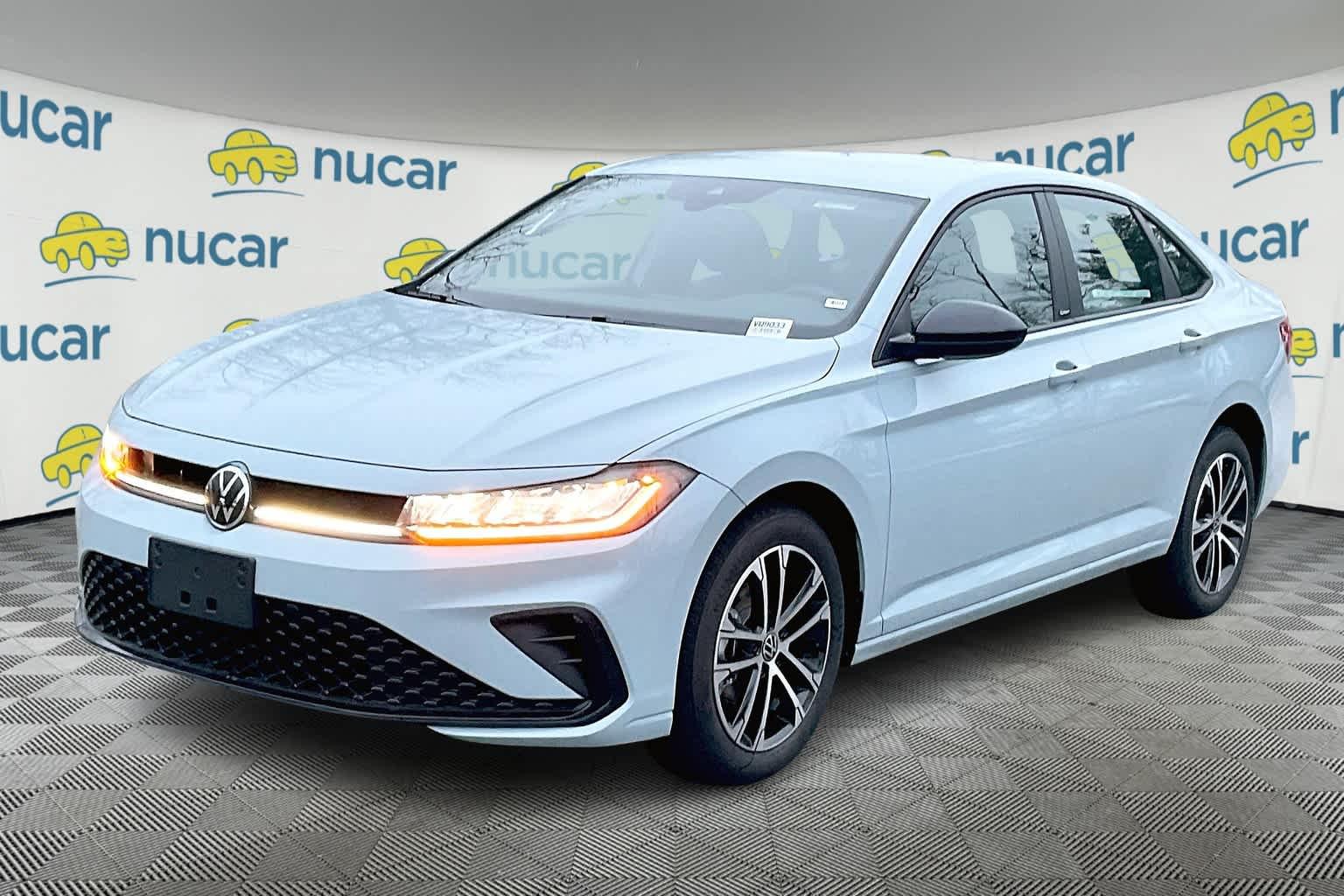 2025 Volkswagen Jetta Sport - Photo 4