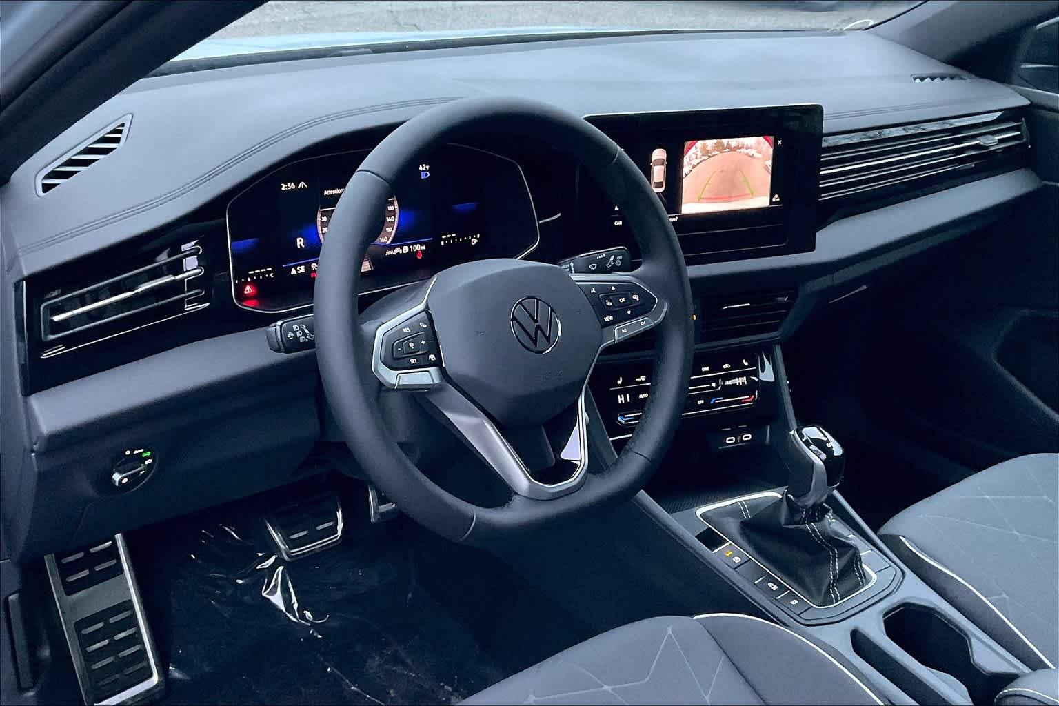 2025 Volkswagen Jetta Sport - Photo 9