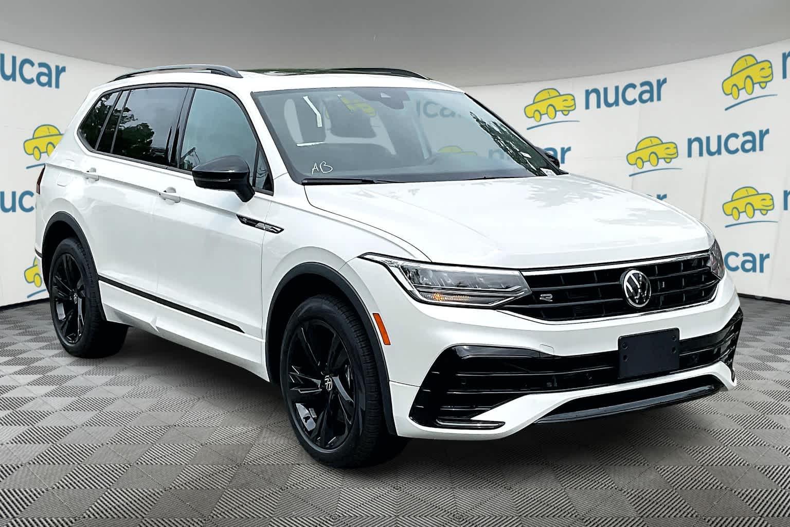 2024 Volkswagen Tiguan SE R-Line Black