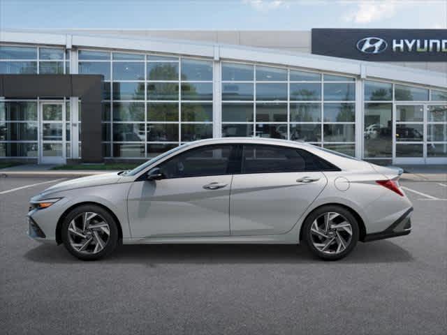 2025 Hyundai Elantra SEL Sport - Photo 5