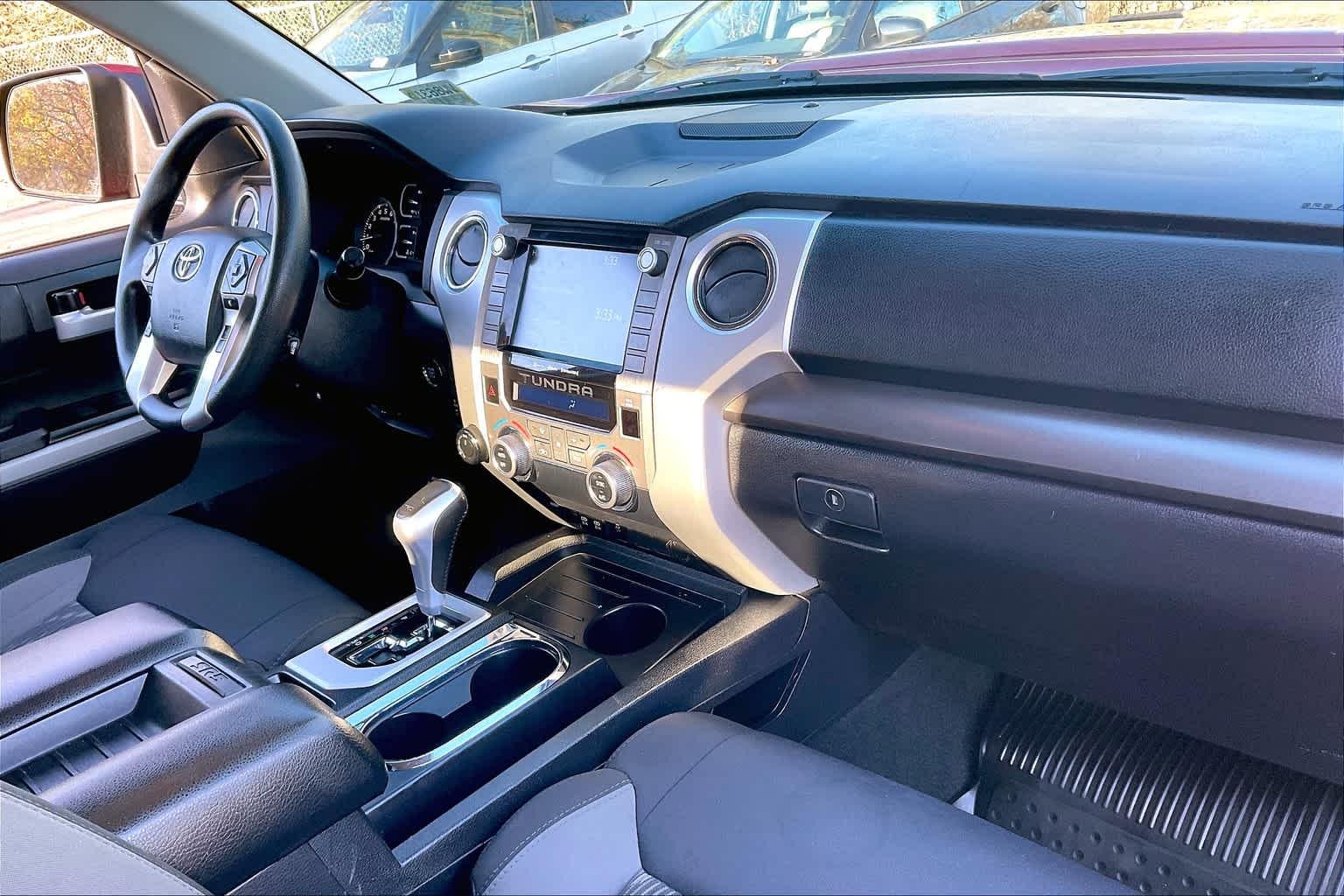 2021 Toyota Tundra SR5 CrewMax 5.5 Bed 5.7L - Photo 14