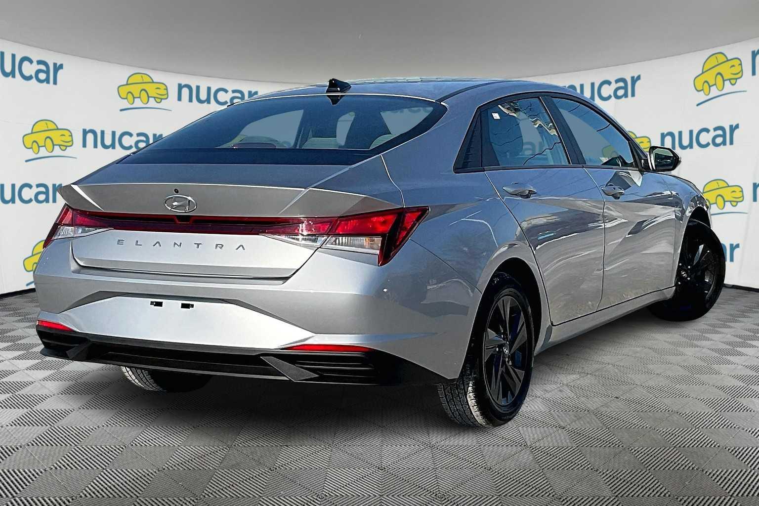 2022 Hyundai Elantra SEL - Photo 6