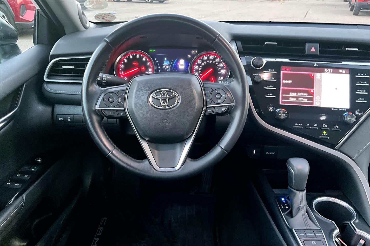 2019 Toyota Camry XSE - Photo 7