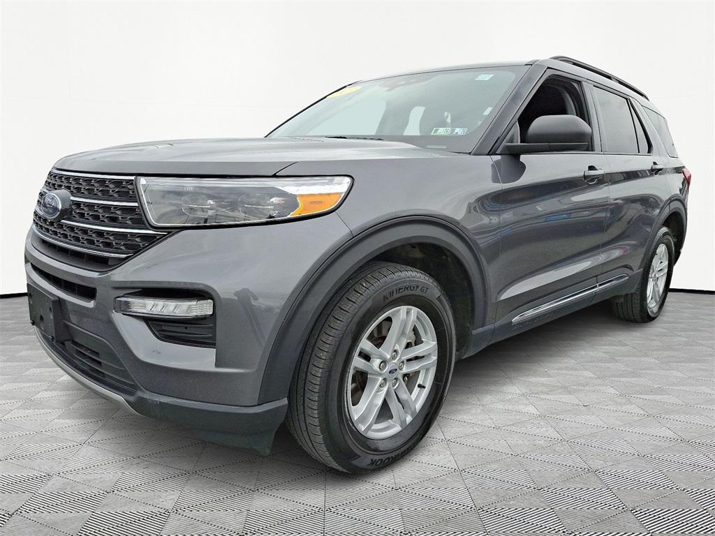 2023 Ford Explorer XLT - Photo 3