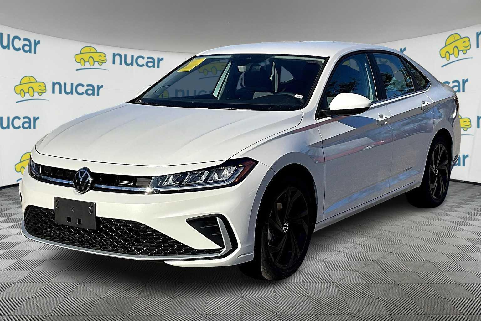 2025 Volkswagen Jetta SE - Photo 4