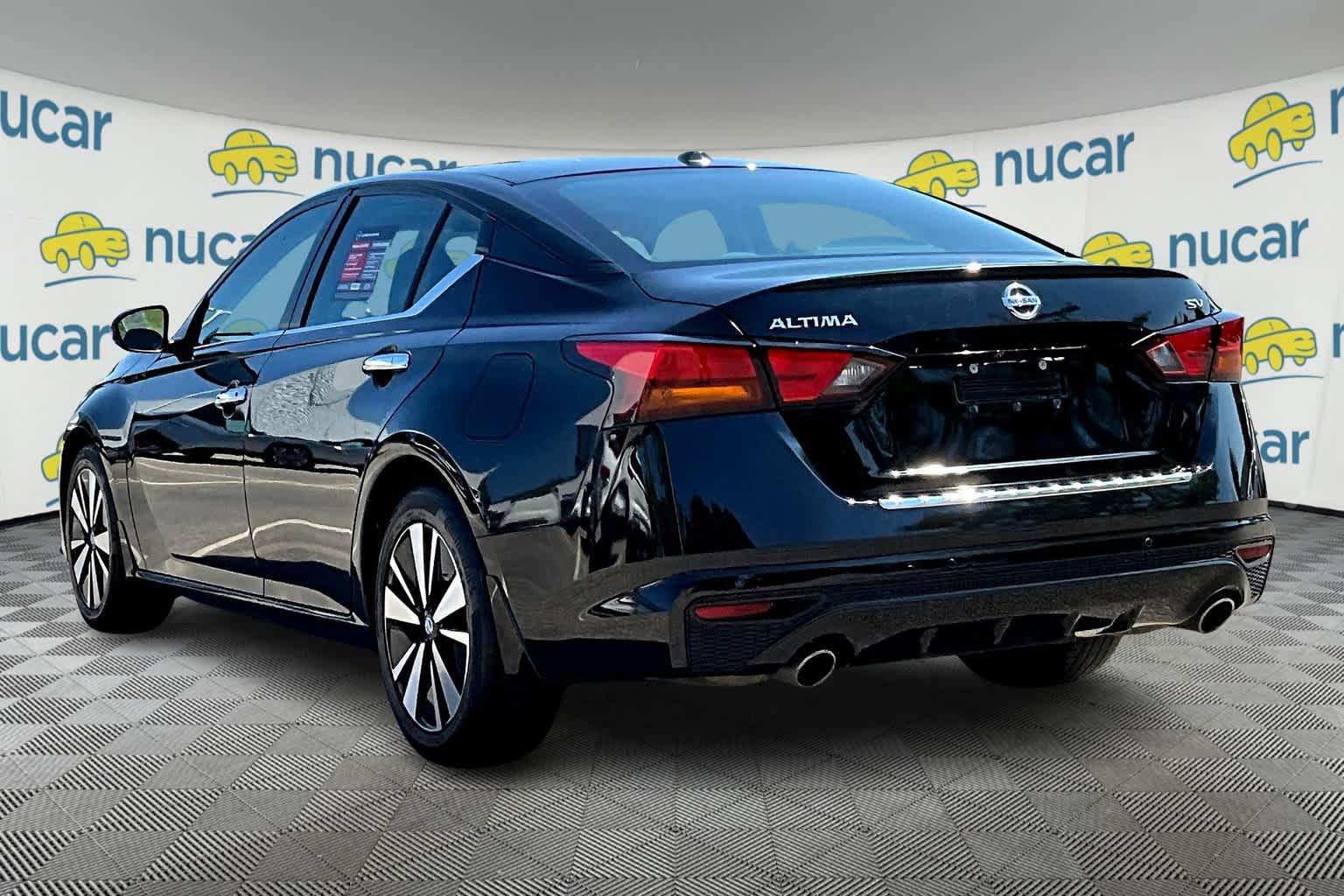 2021 Nissan Altima 2.5 SV - Photo 4