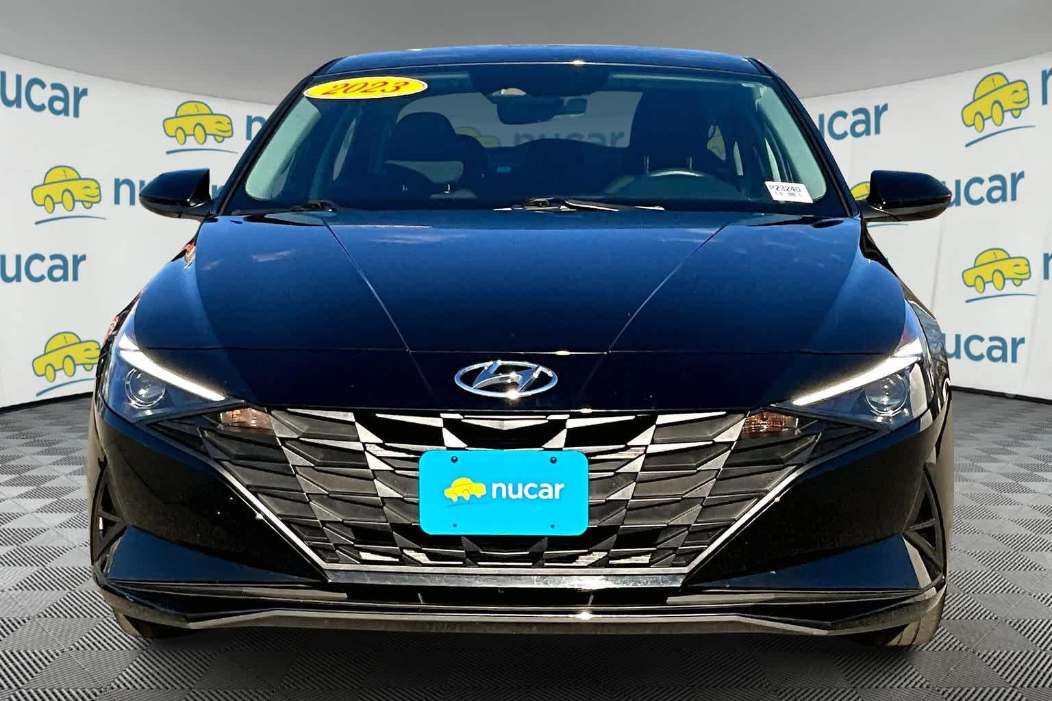 2023 Hyundai Elantra SEL - Photo 2