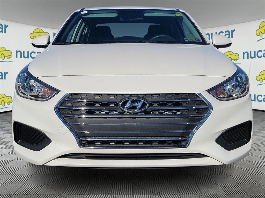 2020 Hyundai Accent SE - Photo 2