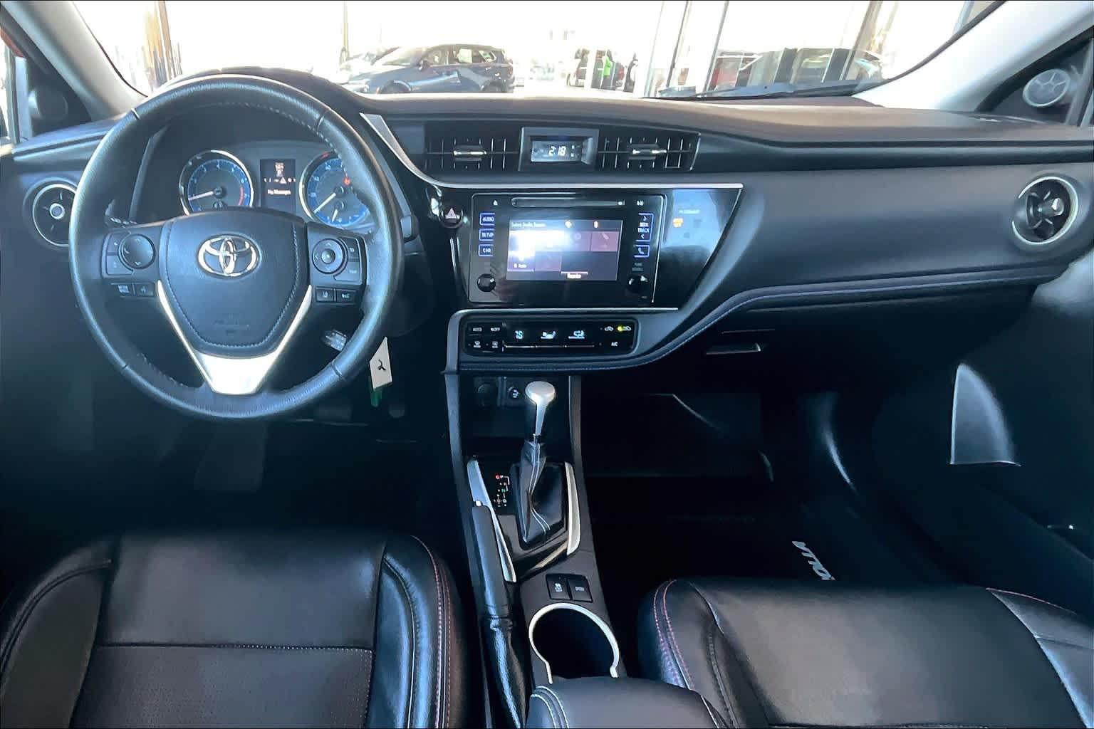 2017 Toyota Corolla SE - Photo 21