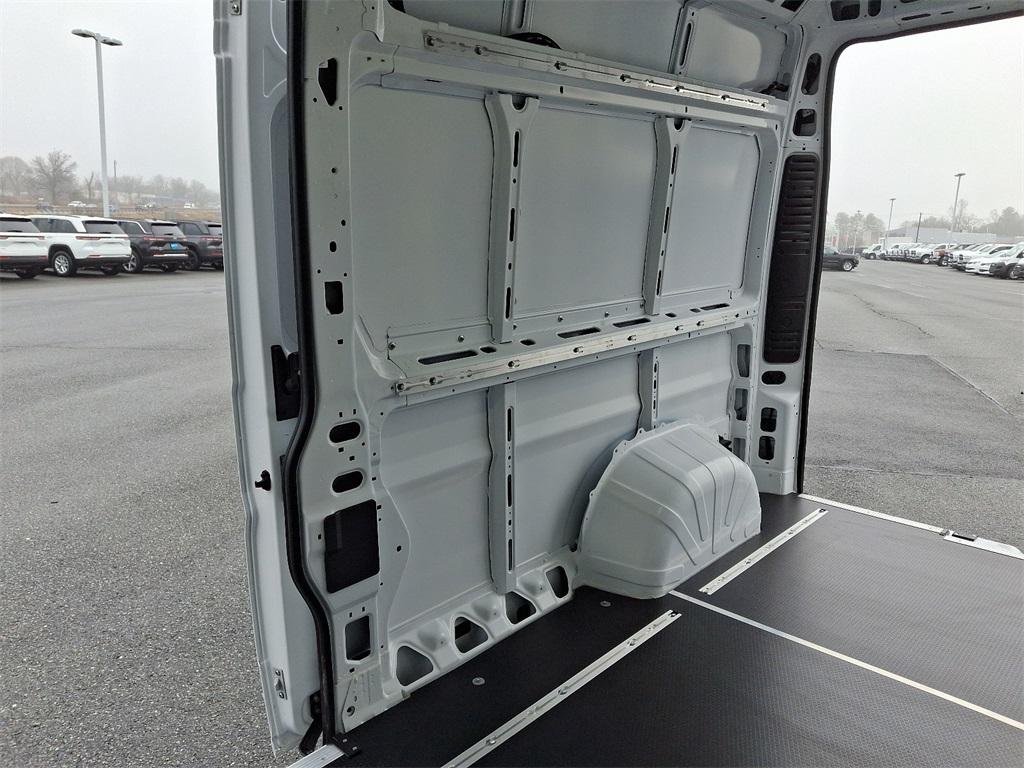 2025 Ram ProMaster 2500 High Roof - Photo 18