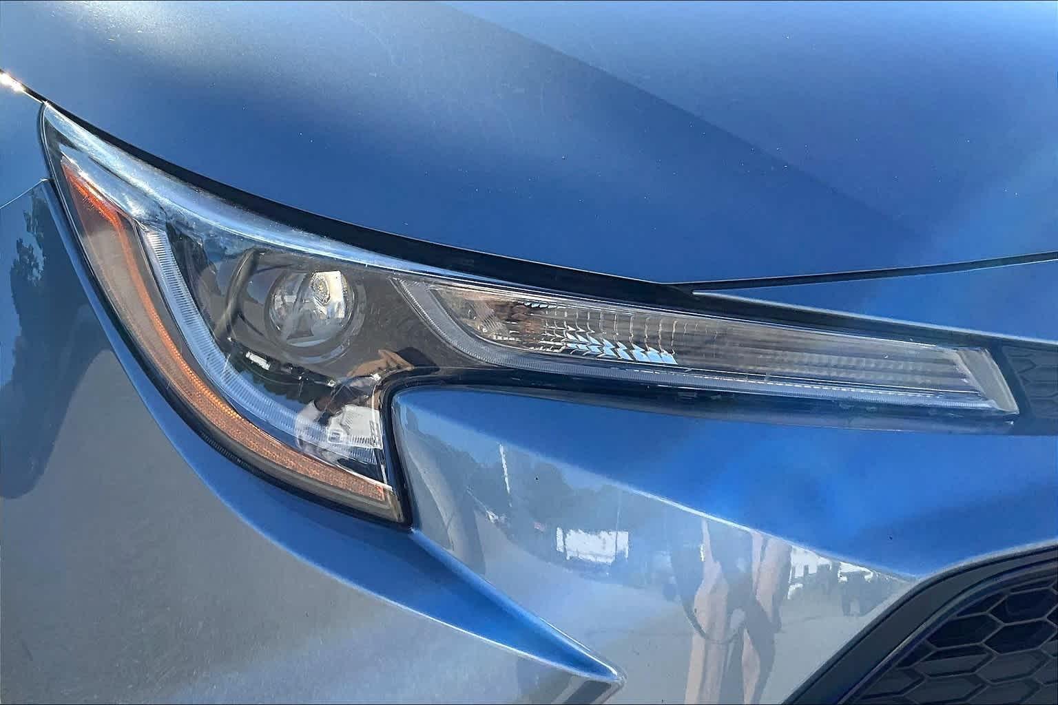 2021 Toyota Corolla LE - Photo 32