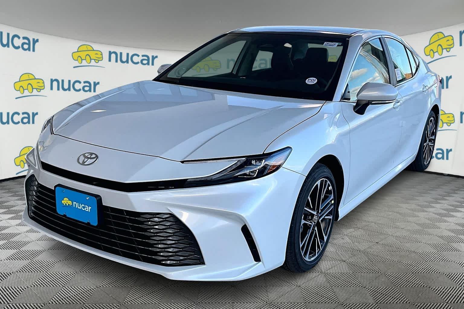 2025 Toyota Camry XLE - Photo 3