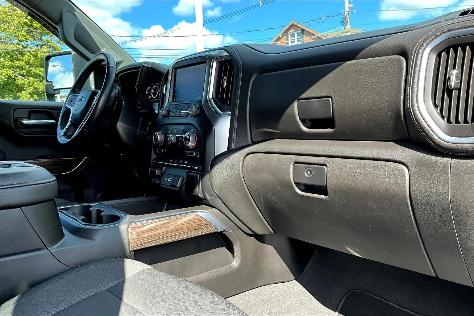 2021 Chevrolet Silverado 1500 RST 4WD Crew Cab 157 - Photo 27