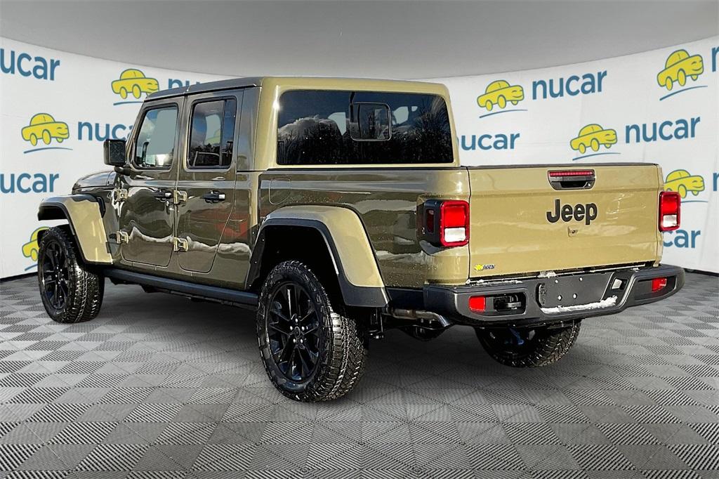 2025 Jeep Gladiator Nighthawk - Photo 5