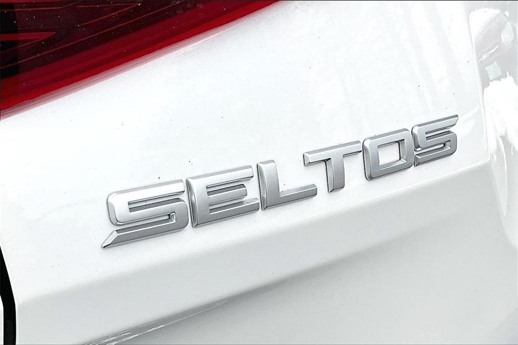 2022 Kia Seltos EX - Photo 27