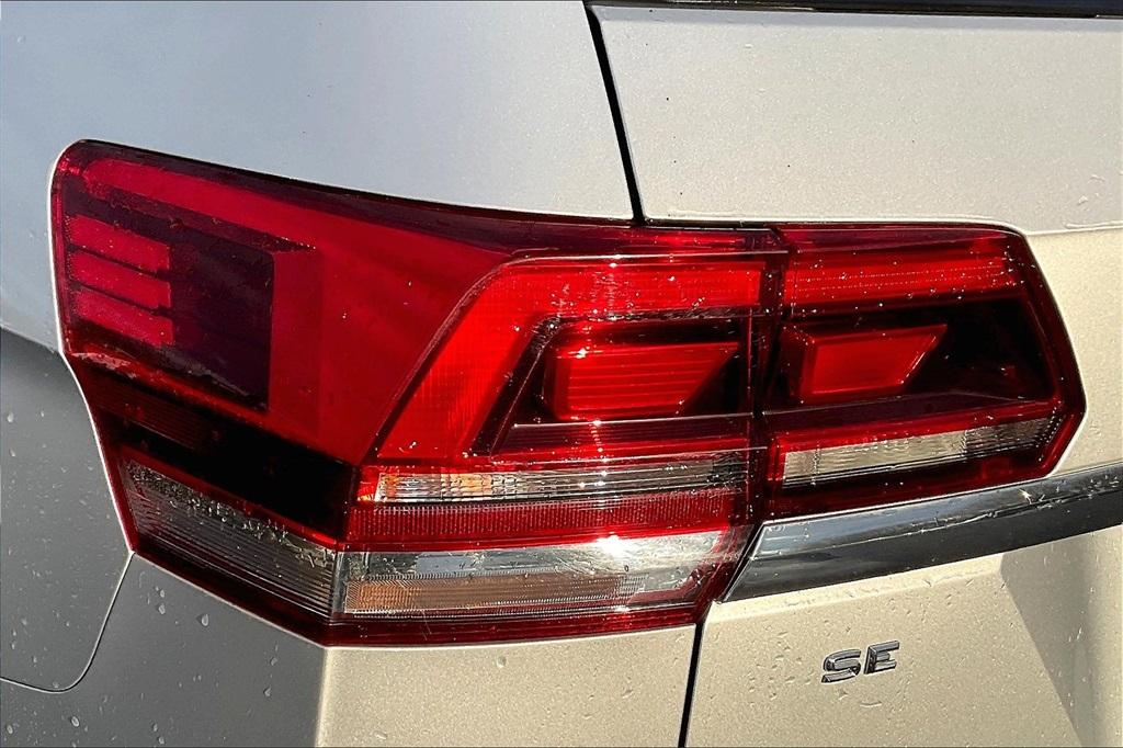 2019 Volkswagen Atlas 3.6L V6 SE - Photo 31