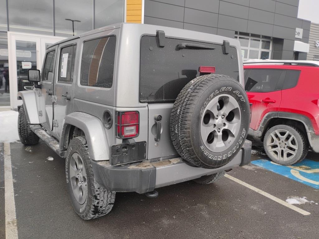 2017 Jeep Wrangler Unlimited Sahara - Photo 2