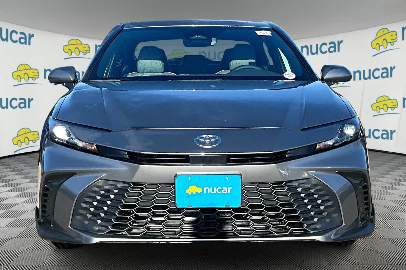 2025 Toyota Camry SE - Photo 3