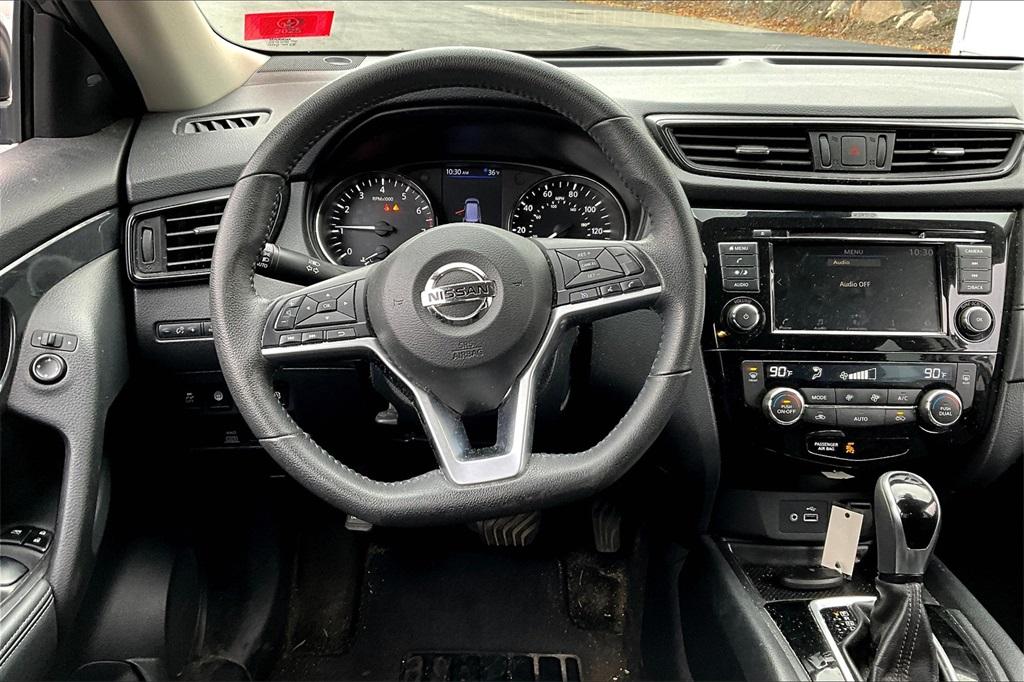 2019 Nissan Rogue SV - Photo 17