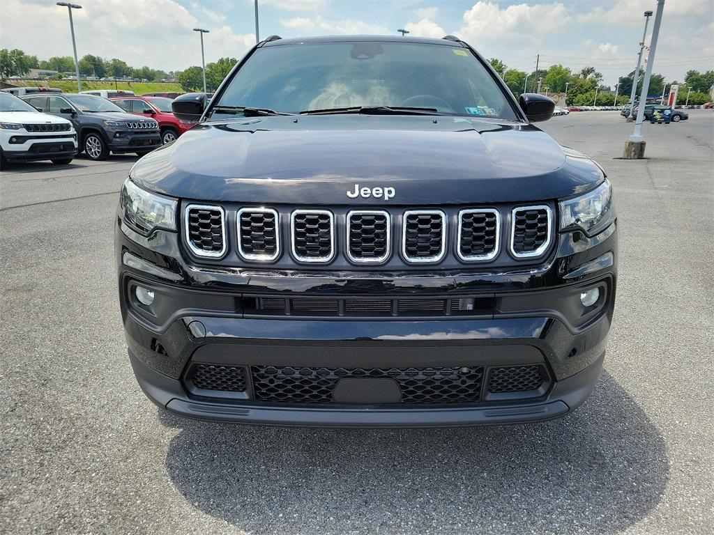 2024 Jeep Compass Latitude Lux - Photo 2