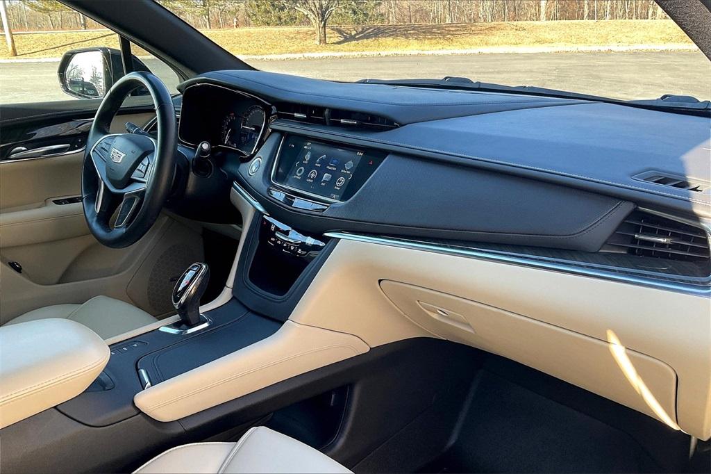 2018 Cadillac XT5 Base - Photo 13