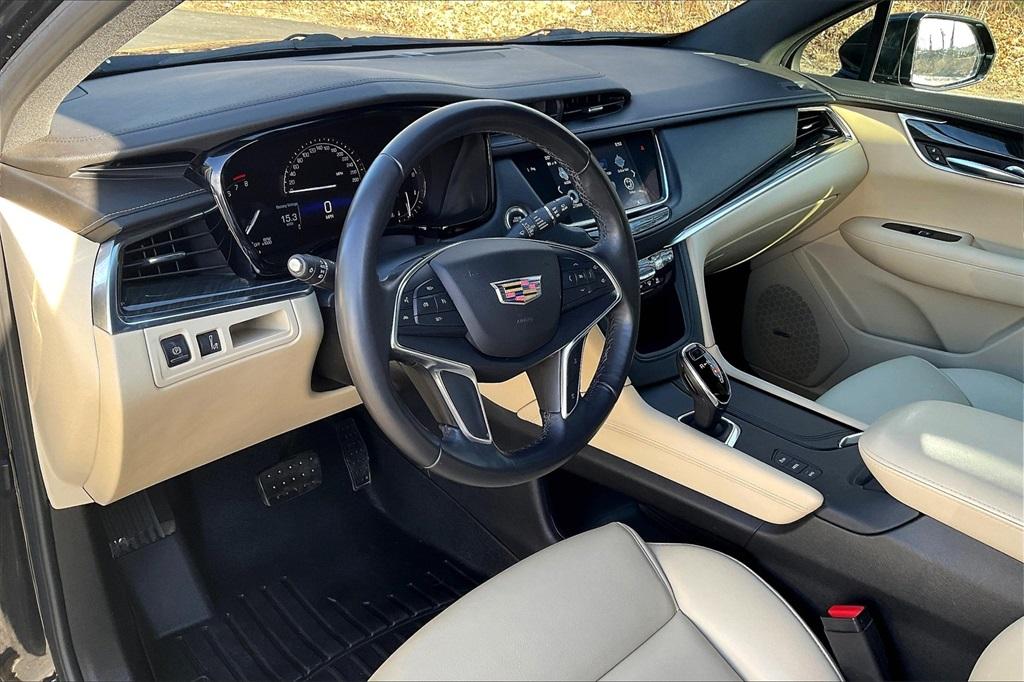 2018 Cadillac XT5 Base - Photo 8