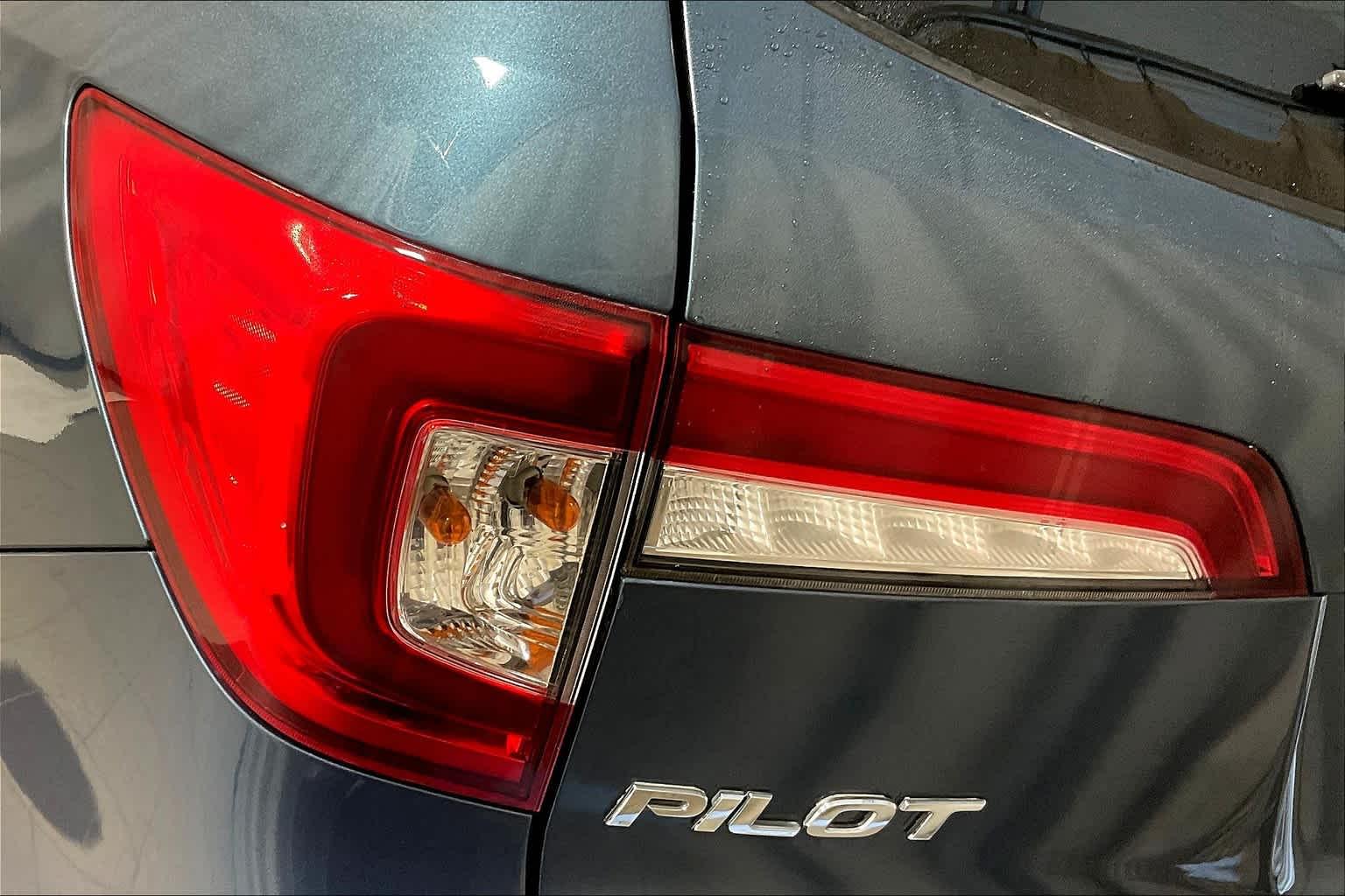 2021 Honda Pilot EX - Photo 34